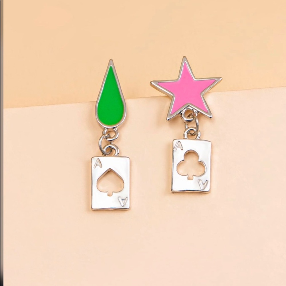 ♦️♠️♥️HXH HISOKA EARRINGS ♦️♠️♥️